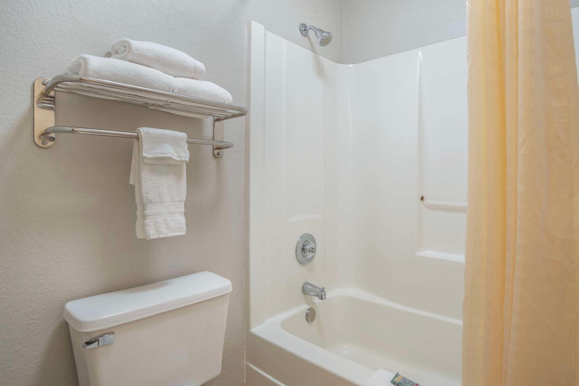 Best Western Andalusia Inn Εξωτερικό φωτογραφία